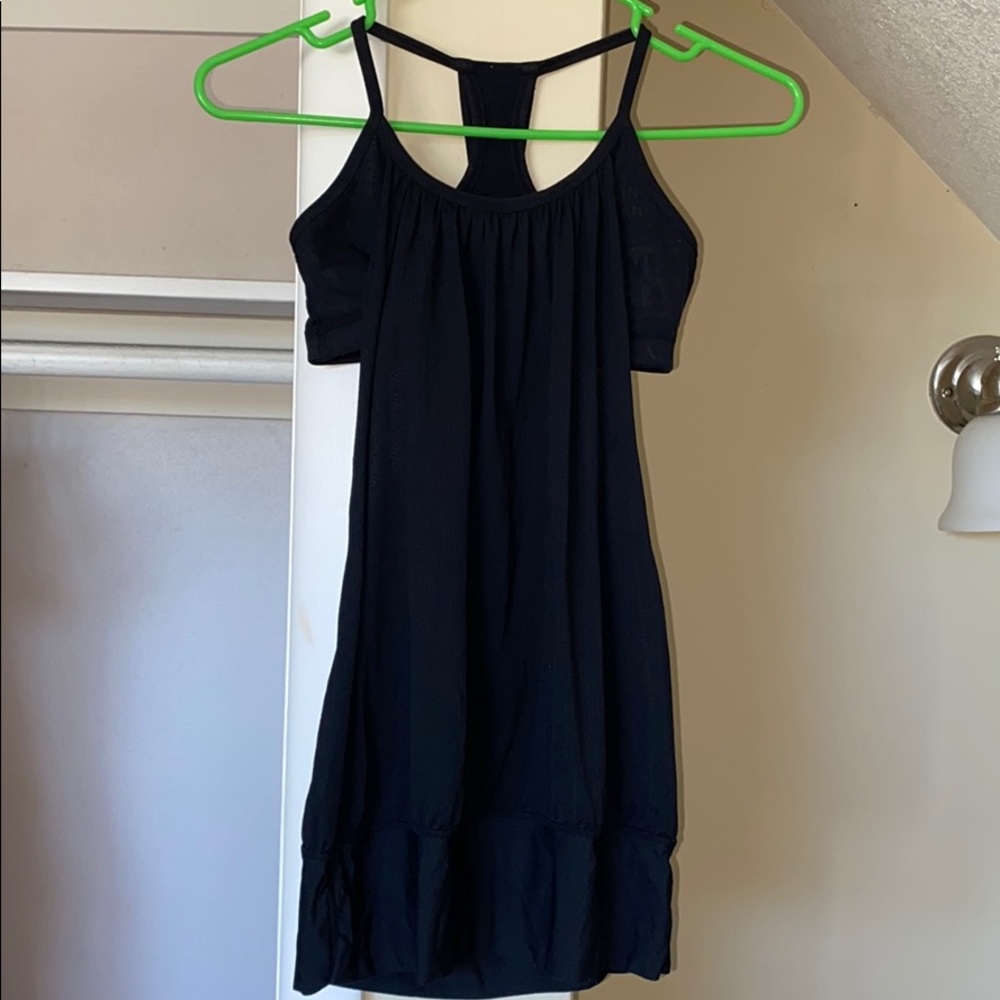 Lululemon tank